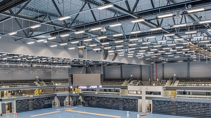 剑南春｜十人曼联3-2逆转伊镇，菲洛吉恩双响，马奎尔建功